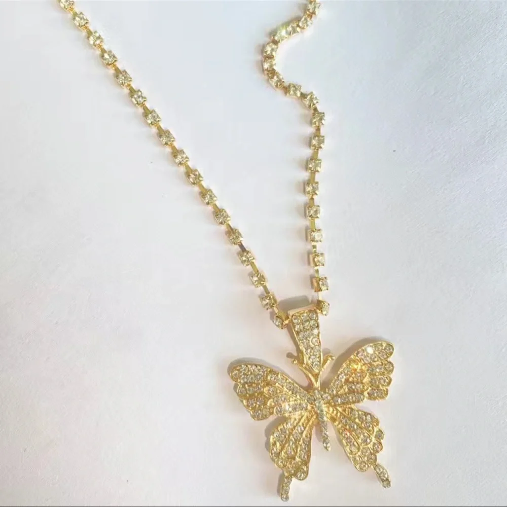 💎✨ Shiny Exquisite Rhinestones Butterfly Chain Necklace - Picture 4 of 4